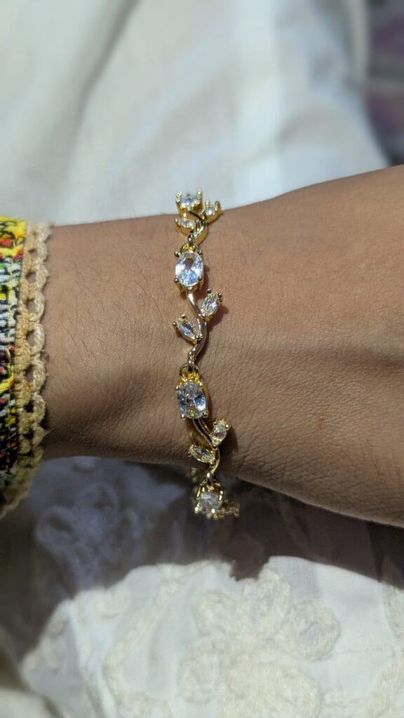 Image #1 from Hania Shah